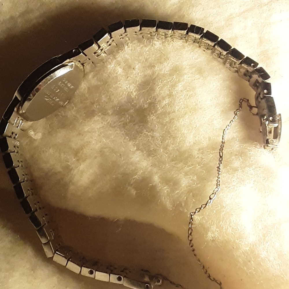 Women's watch - Picture 3 of 4